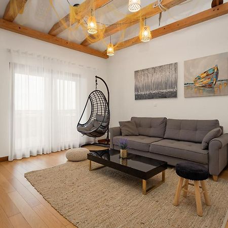 Apartments Cesare With Shared Pool Лижнян Екстер'єр фото