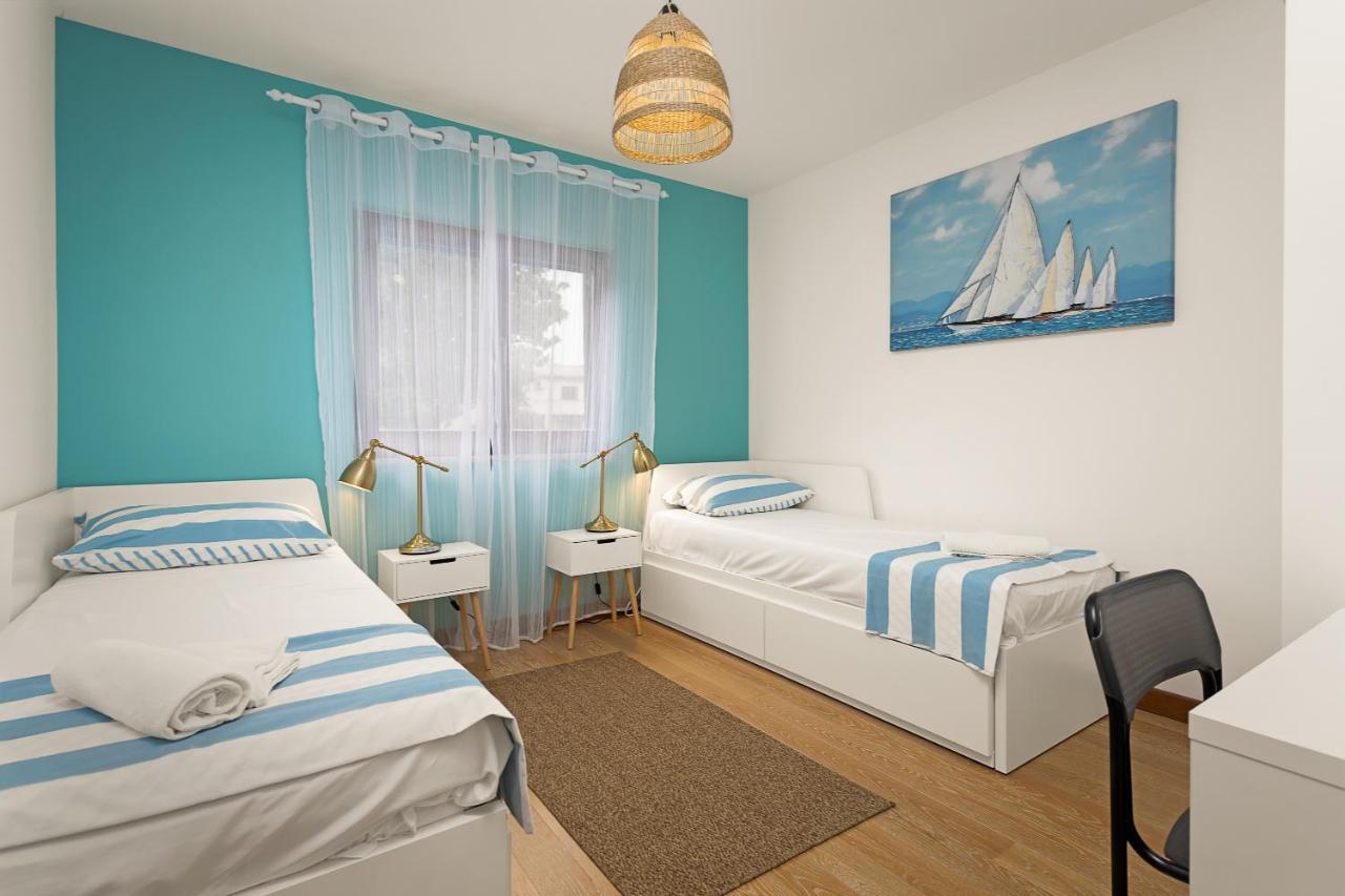 Apartments Cesare With Shared Pool Лижнян Екстер'єр фото