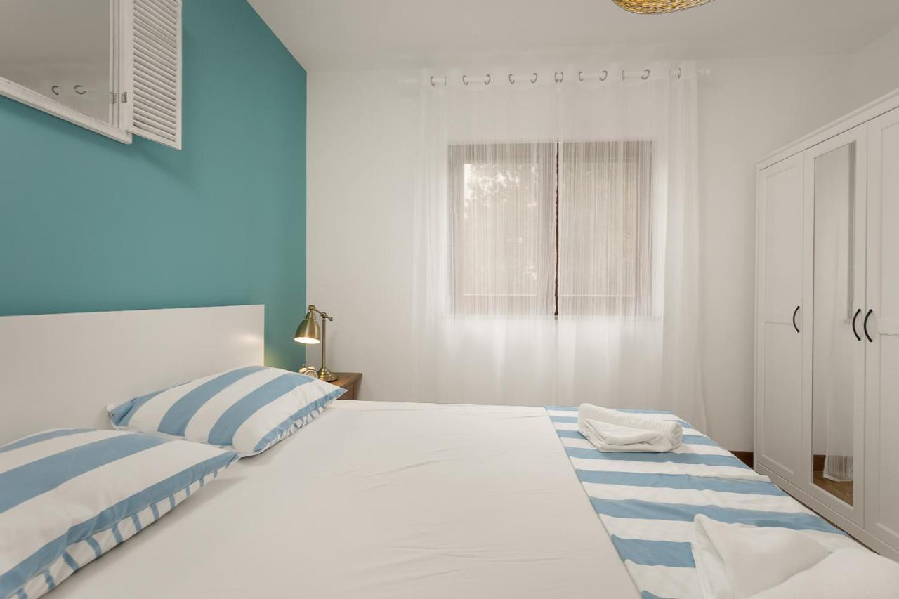 Apartments Cesare With Shared Pool Лижнян Екстер'єр фото
